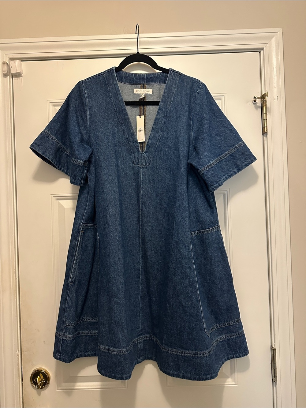 Banana Republic Denim V-Neck Short Sleeve Dress - Blue